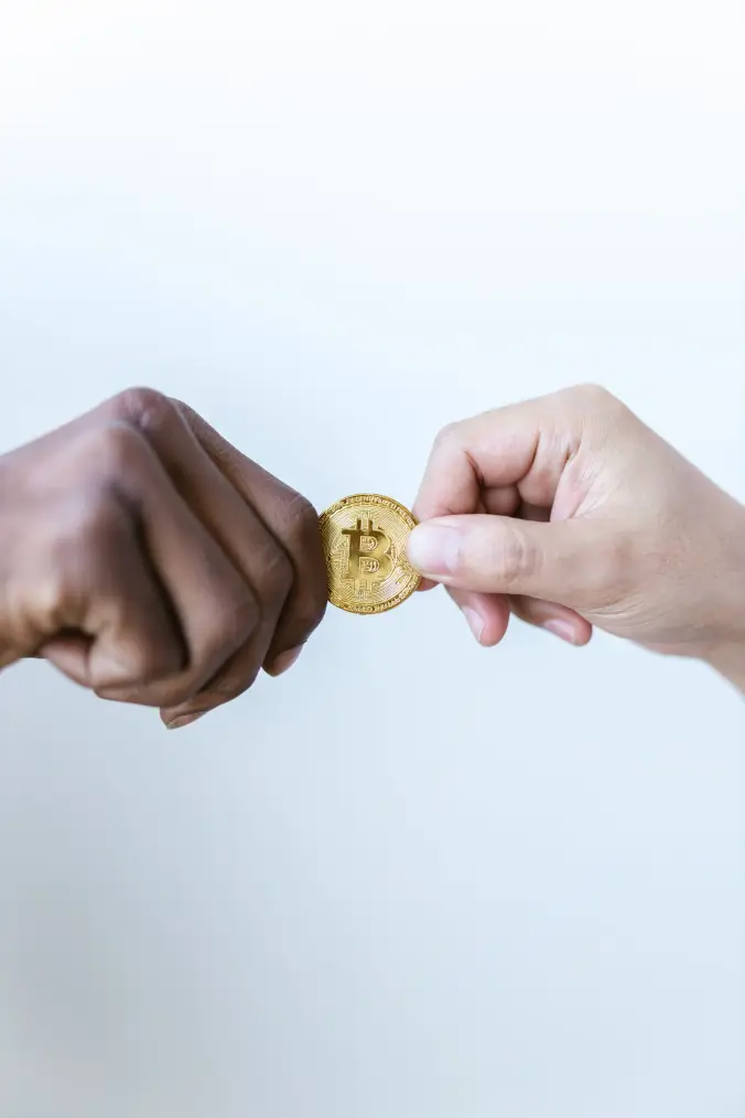 Großeltern sparen und schenken Bitcoin an ihre Enkelkinder