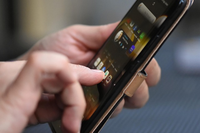 BGH-Urteil: Ermittler dürfen Smartphones per Fingerabdruck zwangsentsperren